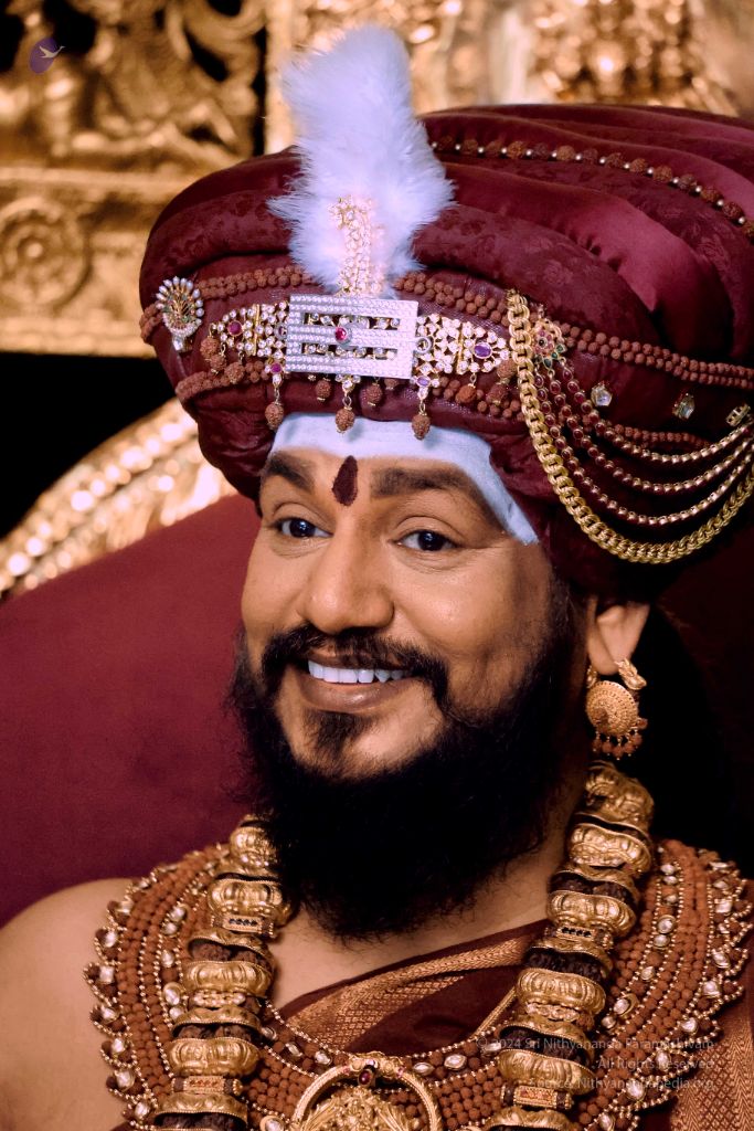 SPH Nithyananda Paramashivam - Divine Presence